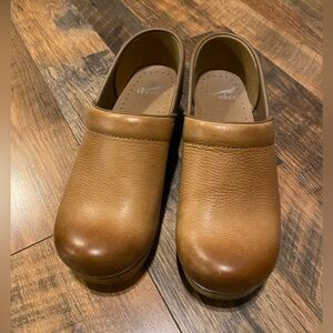 Dansko Honey Distressed Clog